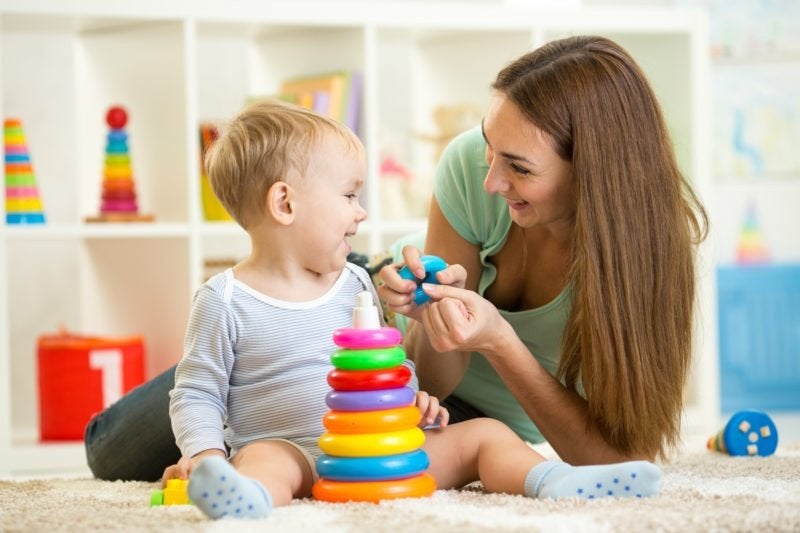Oppas gezocht / nanny wanted, Oppas aan huis