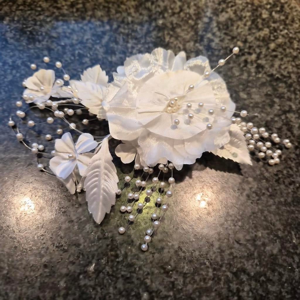 Prachtige witte haarclip met parels voor bruid/feest, Wit, Zo goed als nieuw, Accessoires, Langani