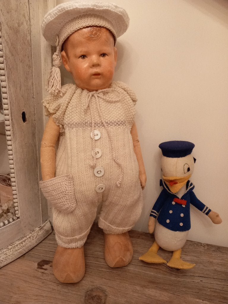 Vintage poppen  hansop met baret jaren 50., Verzamelen, Poppen, Ophalen of Verzenden, Zo goed als nieuw, Kleertjes