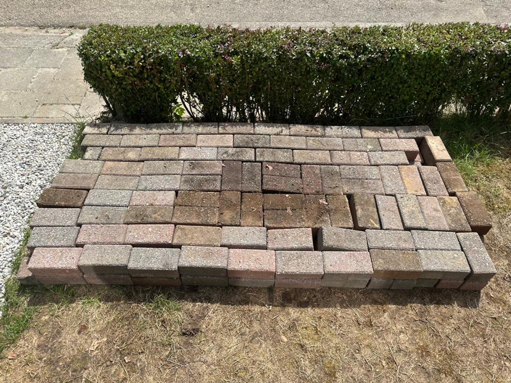 Betonklinkers - Gratis afhalen (het geheel), Tuin en Terras, Tegels en Klinkers, Ophalen, Gebruikt, Beton, Klinkers