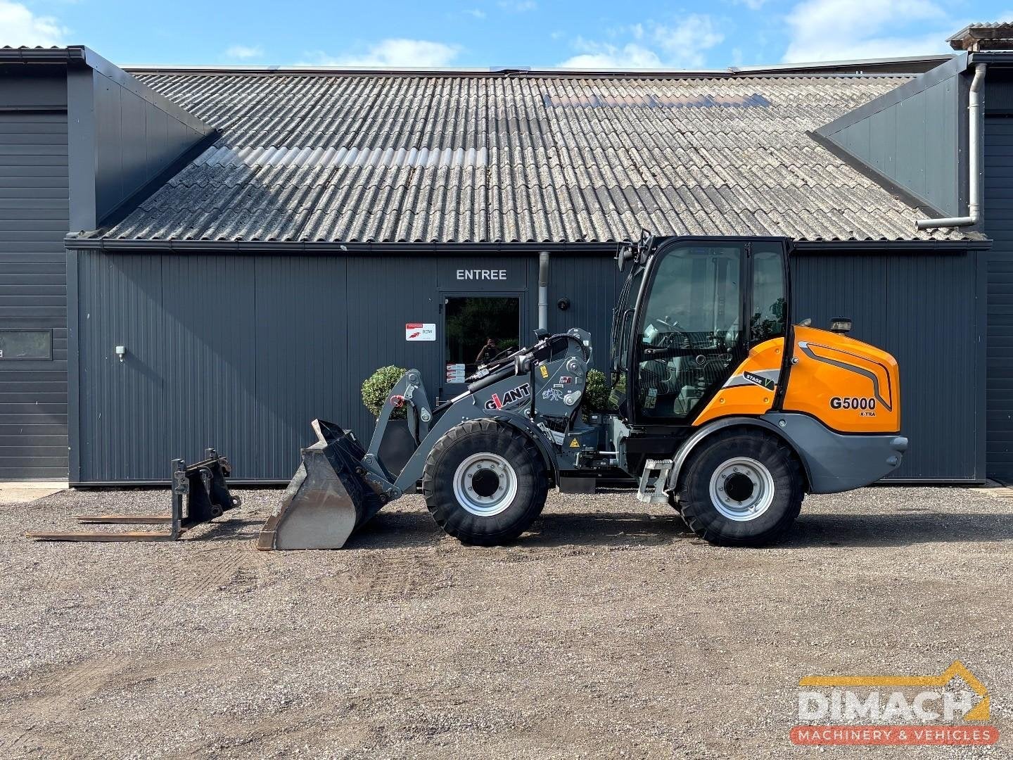 GiANT G5000 X-TRA 4x4 - Stage V - bak en palletvorken - hydr, Wiellader of Shovel