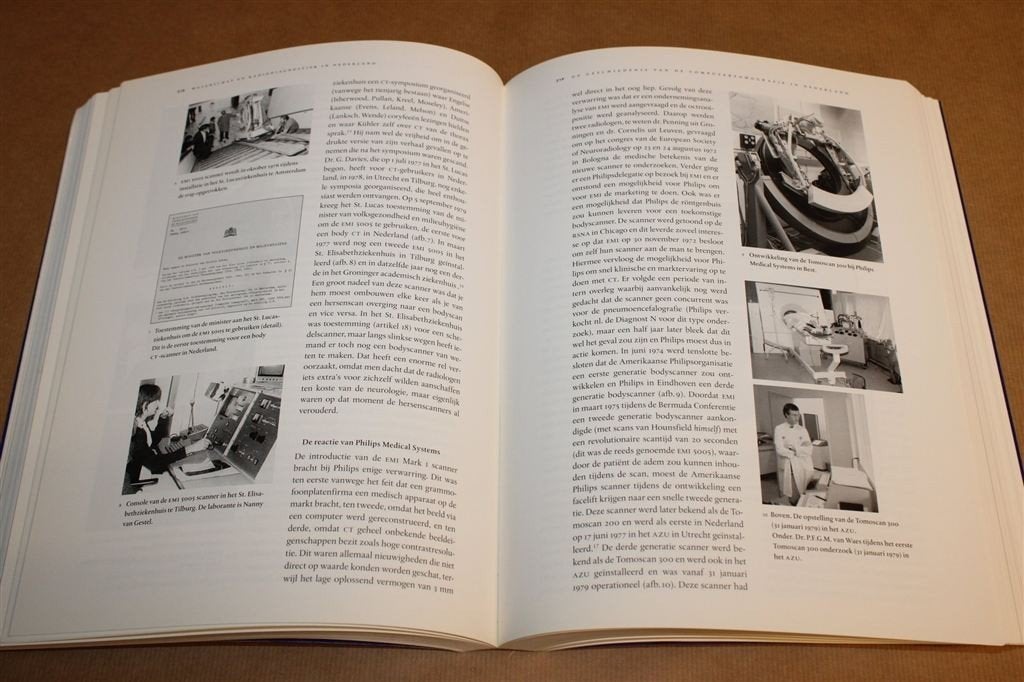 Röntgenoloog naar Radioloog — 100 Jaar Radiologie 1901-2001, Boeken, Ophalen of Verzenden, Gelezen