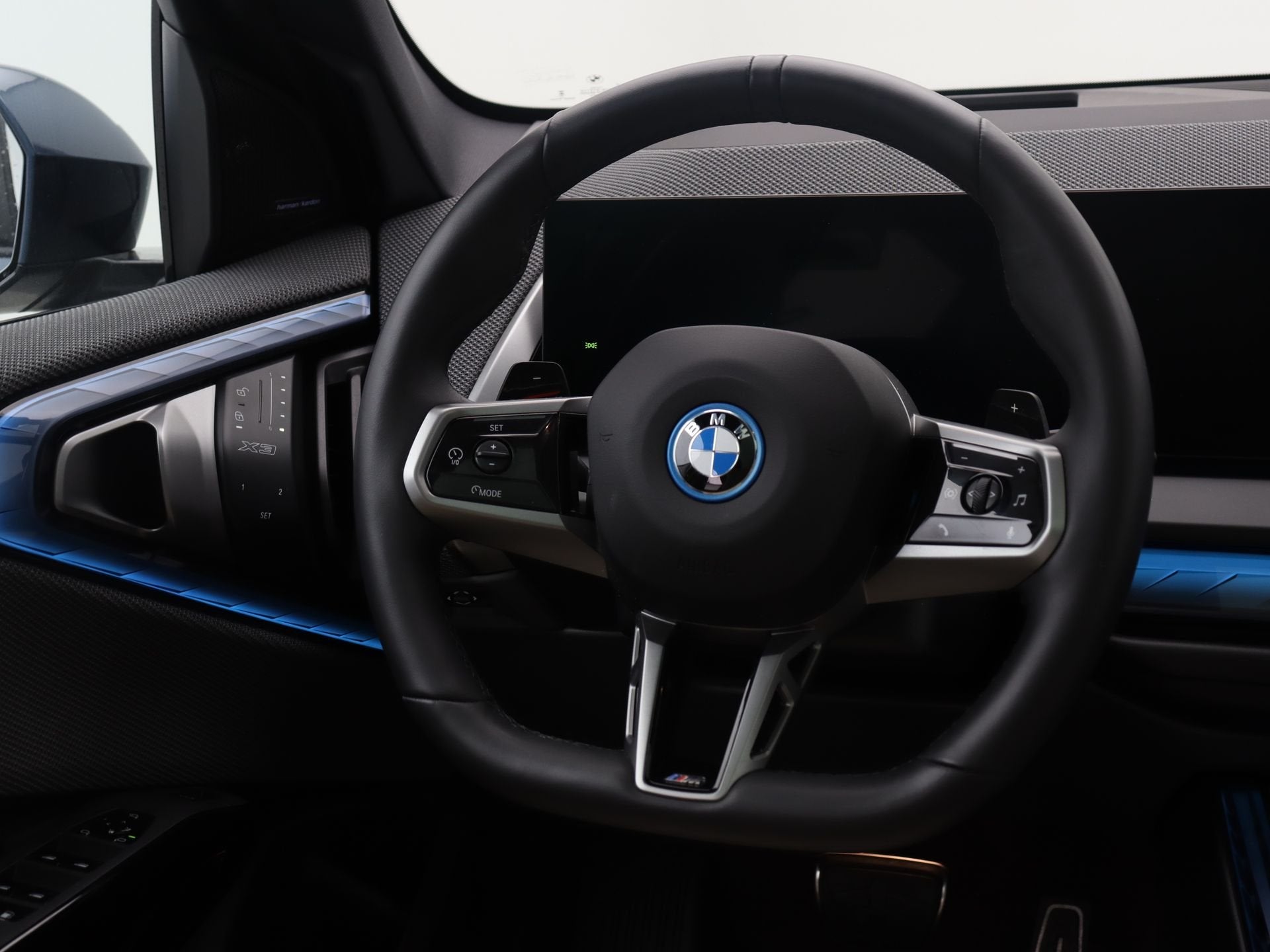 BMW X3 30e xDrive (bj 2026, automaat), Auto's, Automaat, Beige, 4 cilinders, Met garantie (alle)
