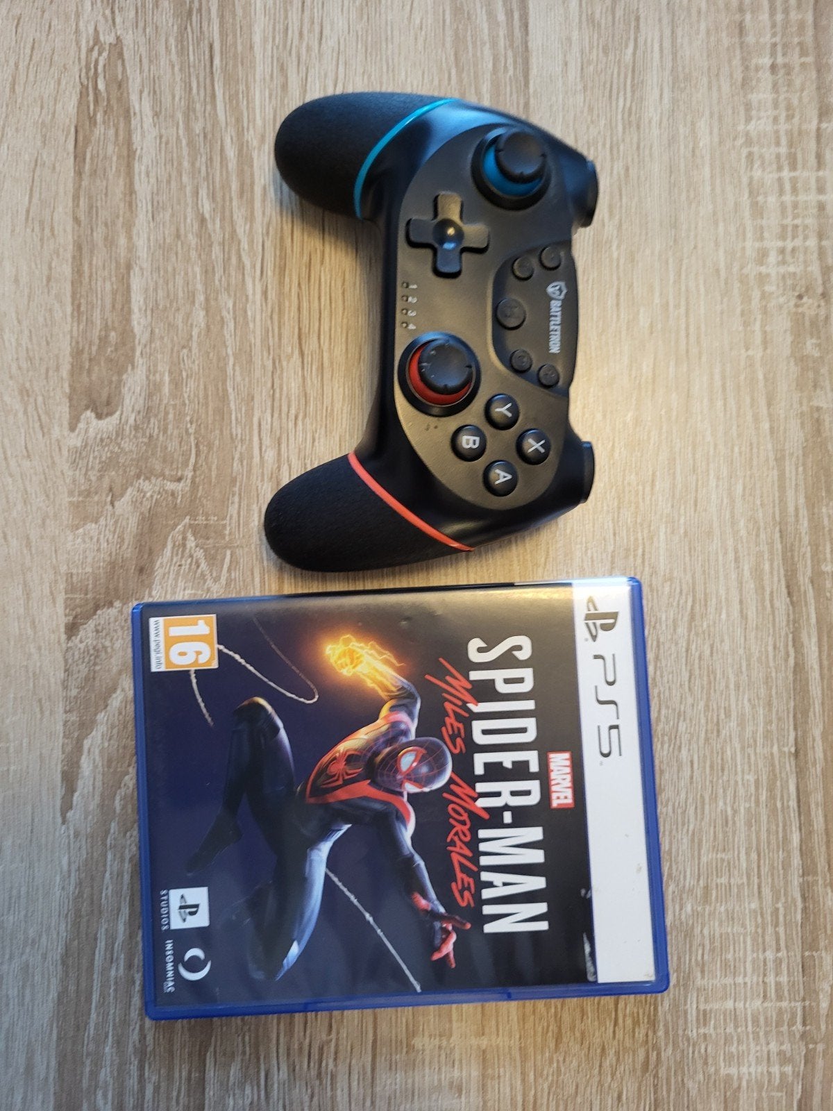 Battletron Controller voor Nintendo Switch_ spiderman ps5, Ophalen of Verzenden, Zo goed als nieuw