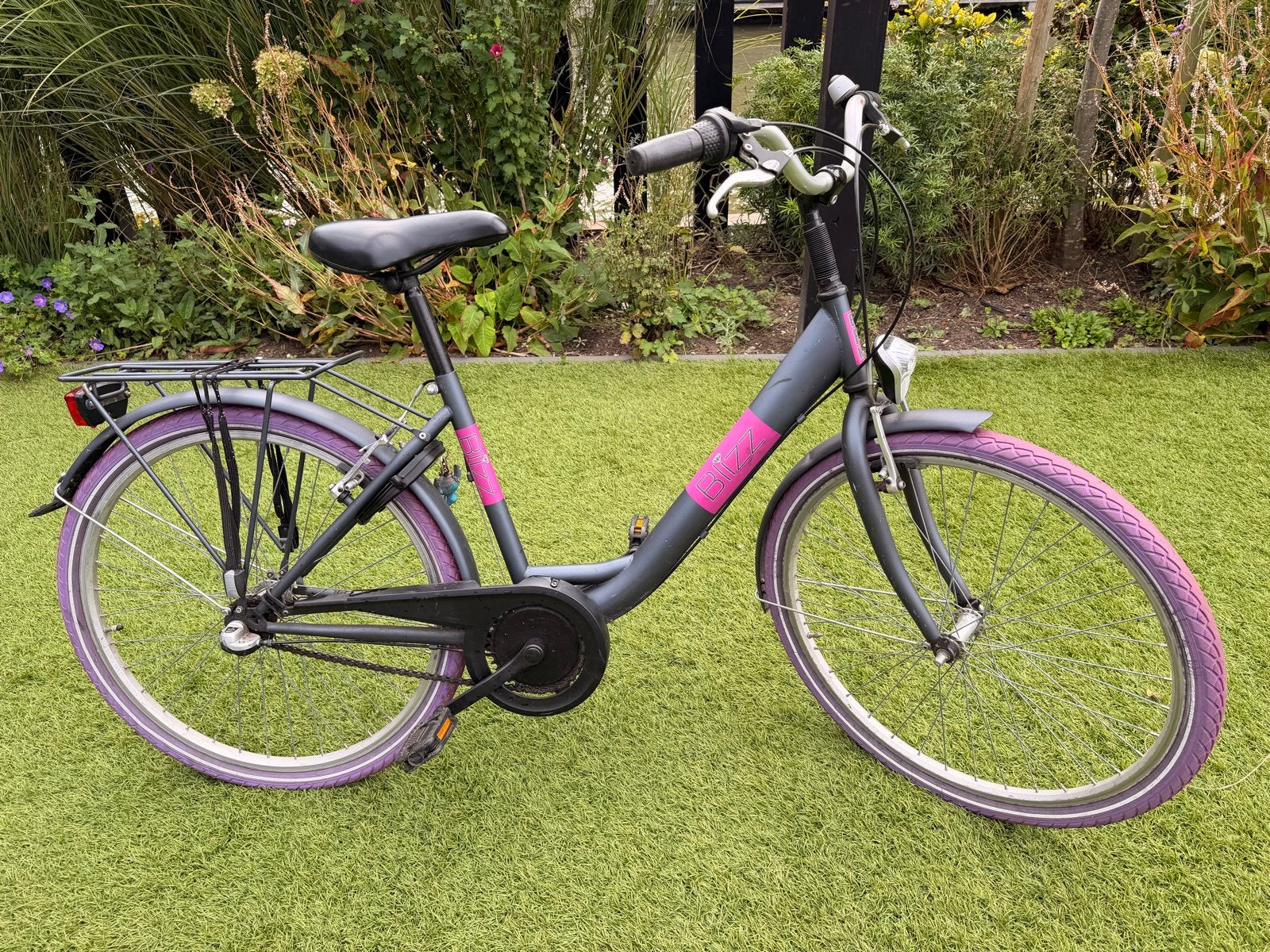 Leuke meisjesfiets met paarse banden en 3 versnellingen, Gebruikt, Velgrem, Versnellingen, 50 tot 53 cm