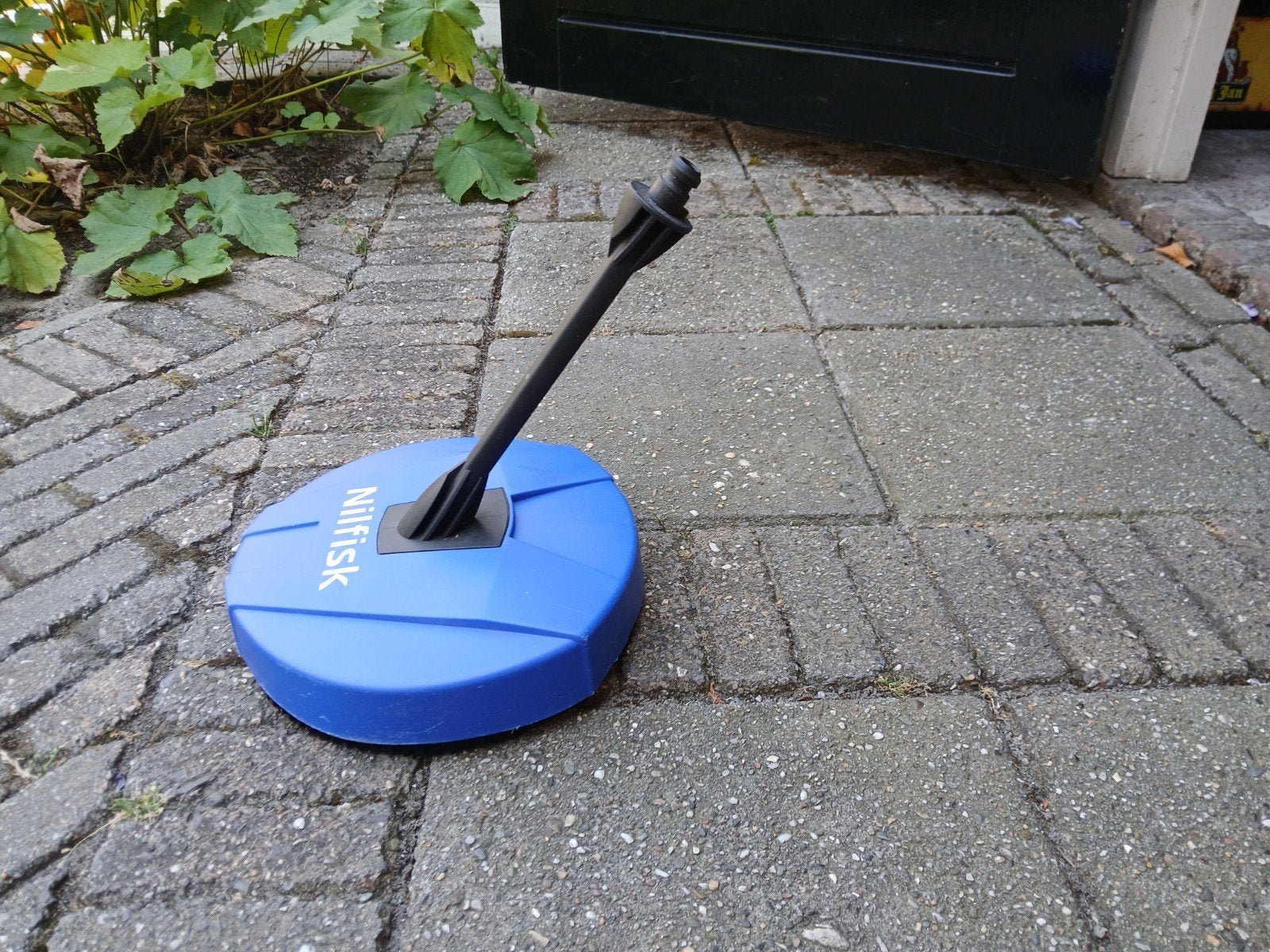 Nilfisk Terrasreiniger - Voor een schoon terras, Ophalen of Verzenden, Gebruikt, Nilfisk