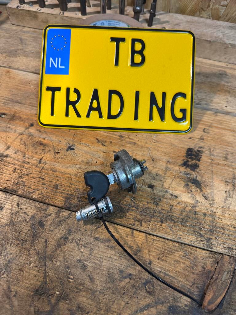 Contactslot set met sleutel, Ophalen of Verzenden