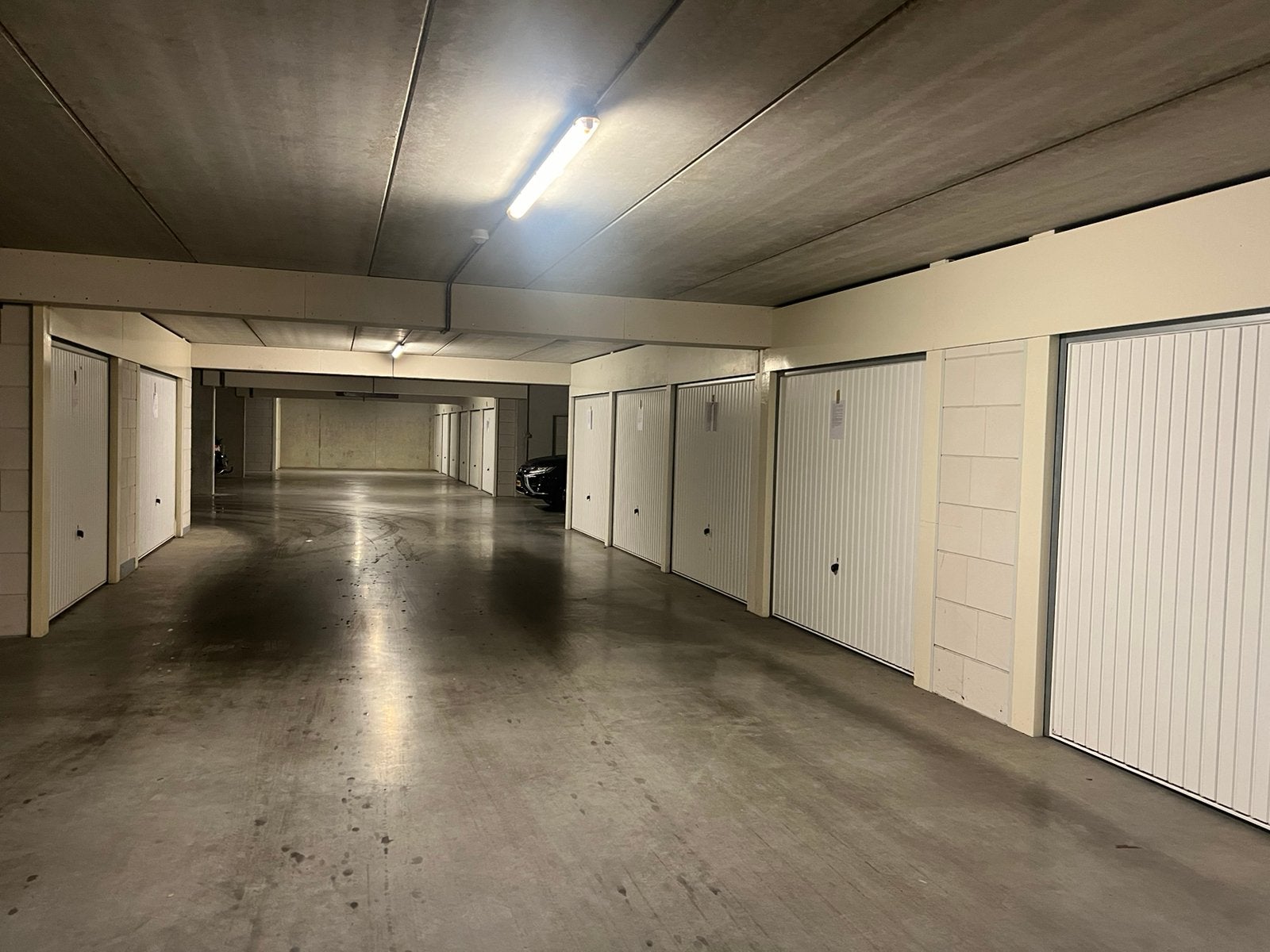 Garagebox te huur Ede-Wageningen | Afgesloten parkeerkelder