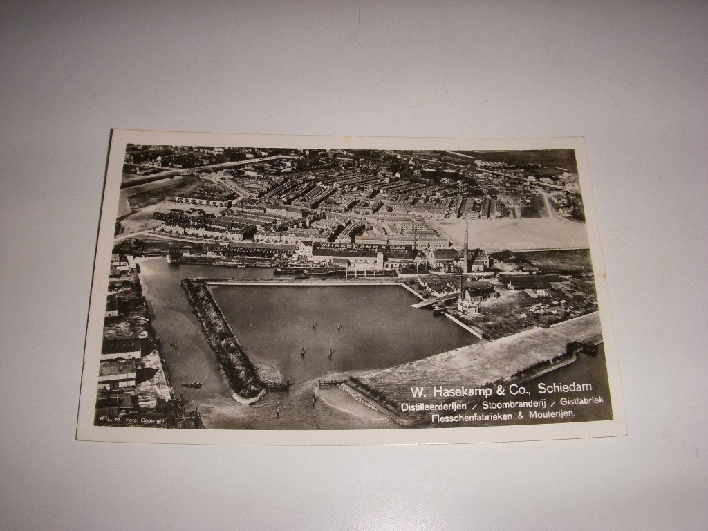 Reclamekaart W.Hasekamp & Co Schiedam, Distilleerderij, Ophalen of Verzenden, 1920 tot 1940, Ongelopen, Overige thema's