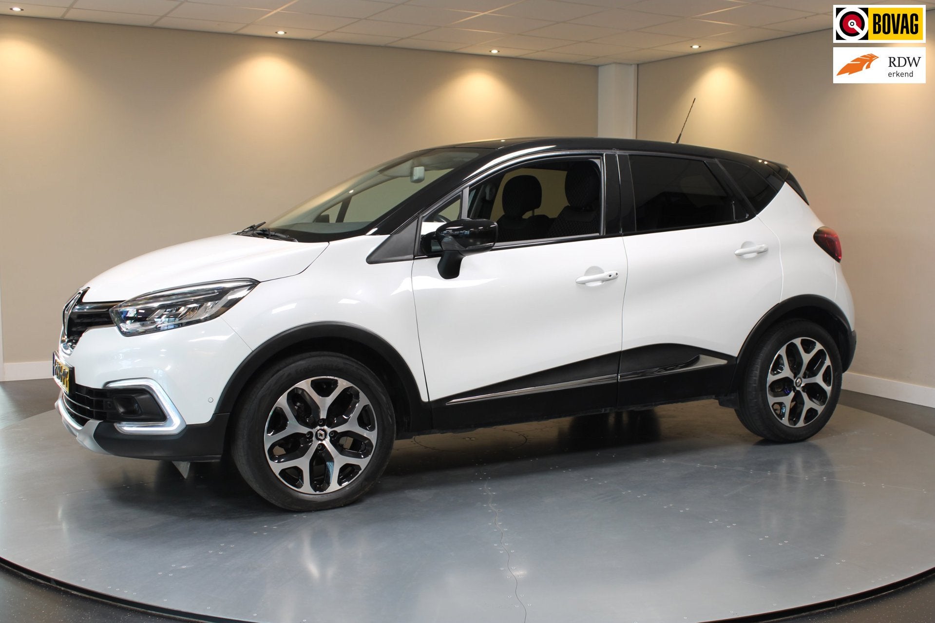 Renault Captur 1.3 TCe Intens *Automaat* Trekhaak|Camera|Nav, Auto's, Renault, Gebruikt, Euro 6, 4 cilinders, 150 pk