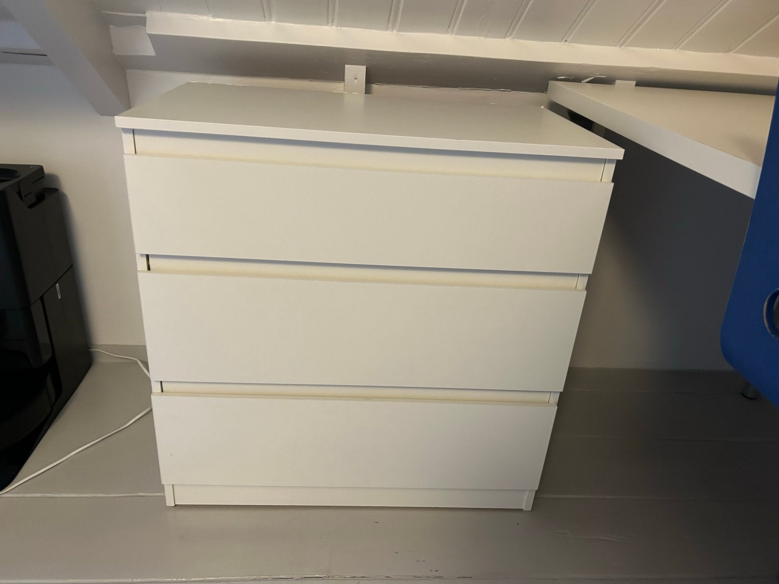 Witte IKEA Malm ladekast (71x70x40 cm, kleine maat): gratis, Huis en Inrichting, Kasten | Ladekasten, Ophalen, Gebruikt, 50 tot 100 cm