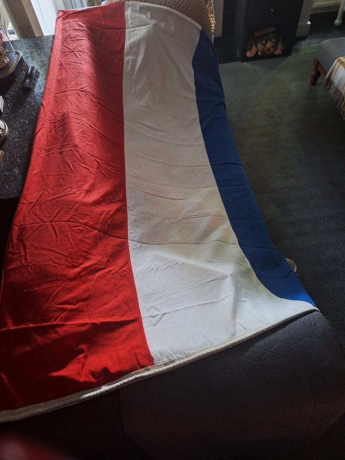Grote vintage katoenen Nederlandse vlag, Ophalen
