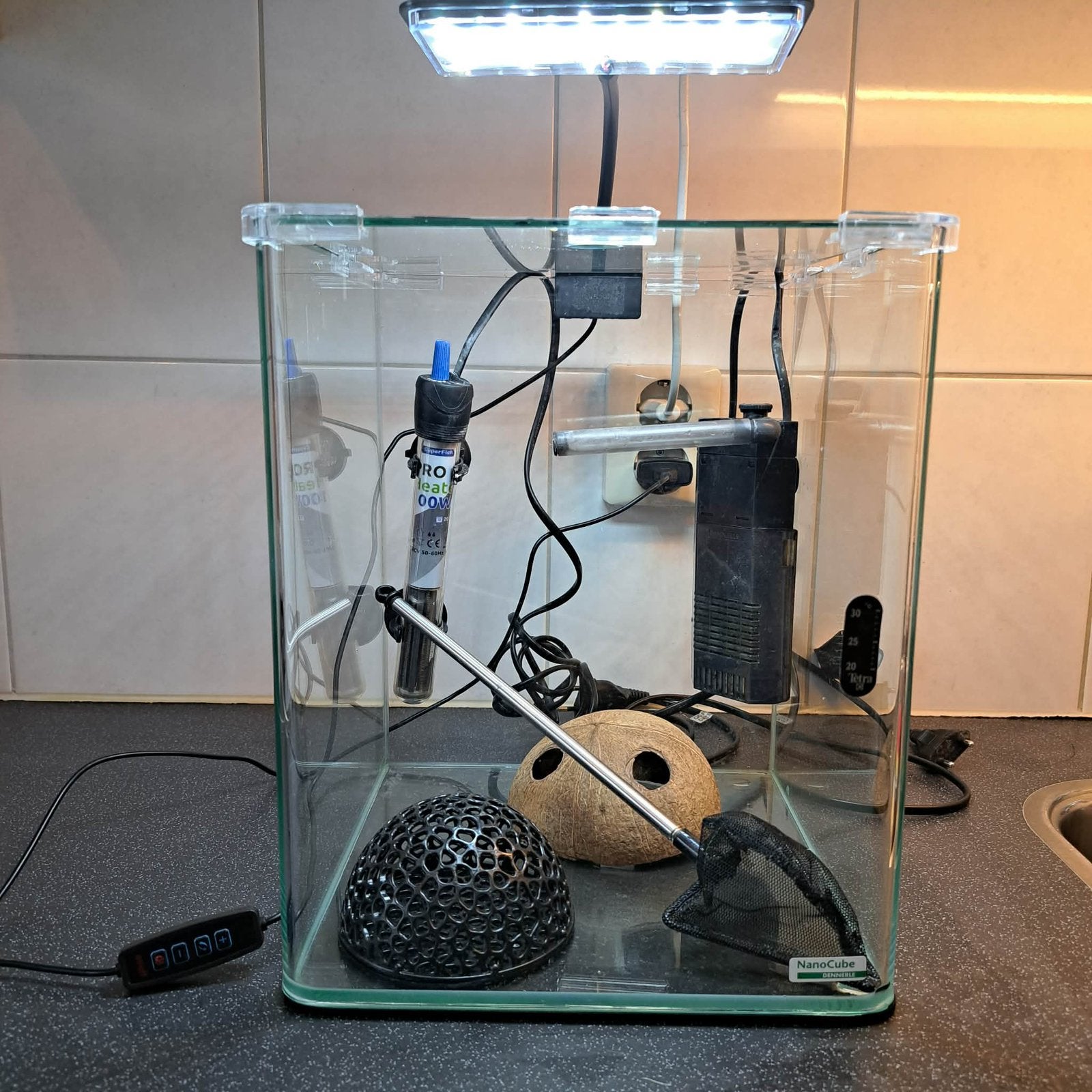 Dennerle Nano cube 20L, Ophalen, Zo goed als nieuw, Leeg aquarium