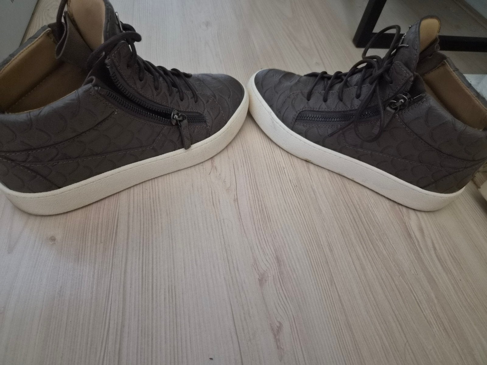 Giuseppe Zanotti Slangenleer Hoge Schoenen Beige Maat 40, Overige kleuren, Giuseppe Zanotti, Ophalen of Verzenden, Sneakers of Gympen
