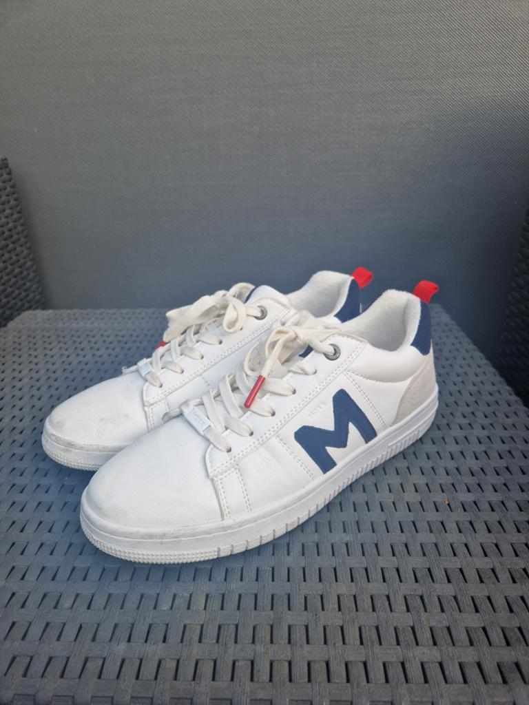 Mexx sneakers maat 40.5 - Wit met blauw en rood accent, Mexx, Wit, Ophalen of Verzenden, Gedragen
