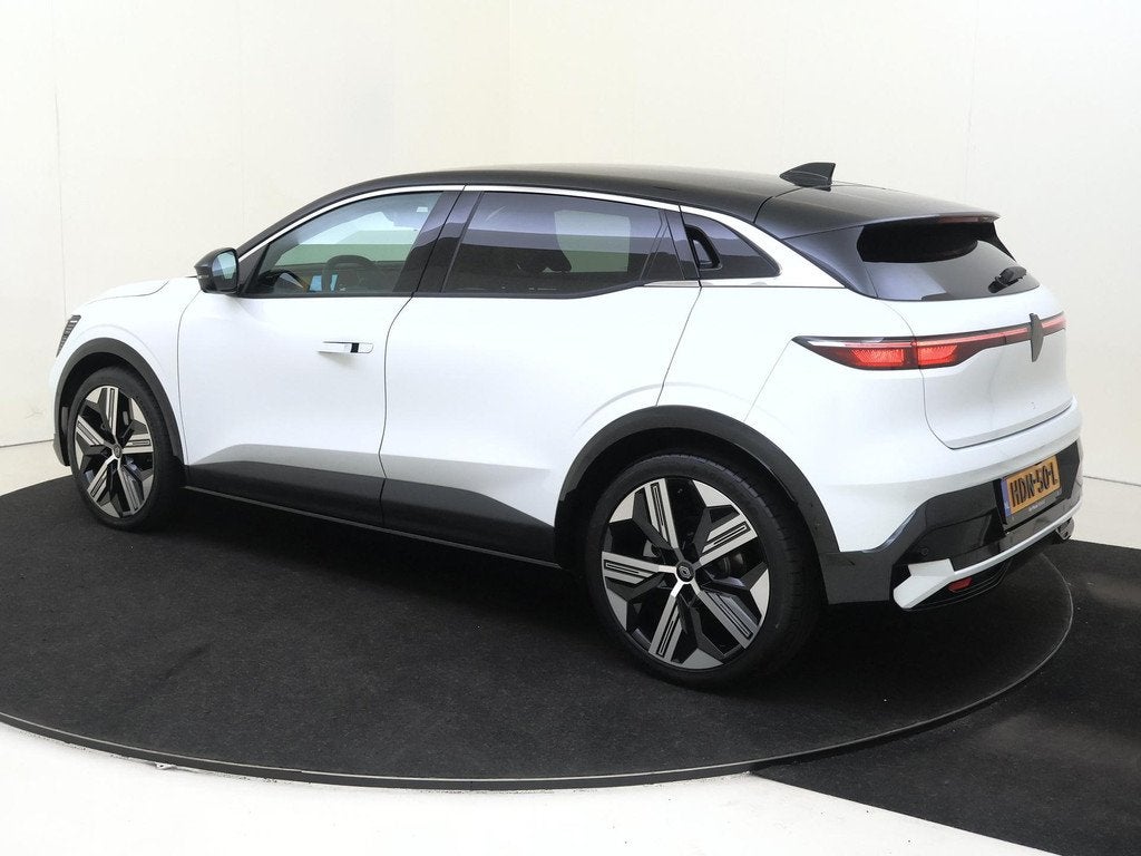Renault Megane E-Tech comfort range iconic 60 kWh Adaptieve, Auto's, Renault, Gebruikt, 468 km, Wit, 1619 kg