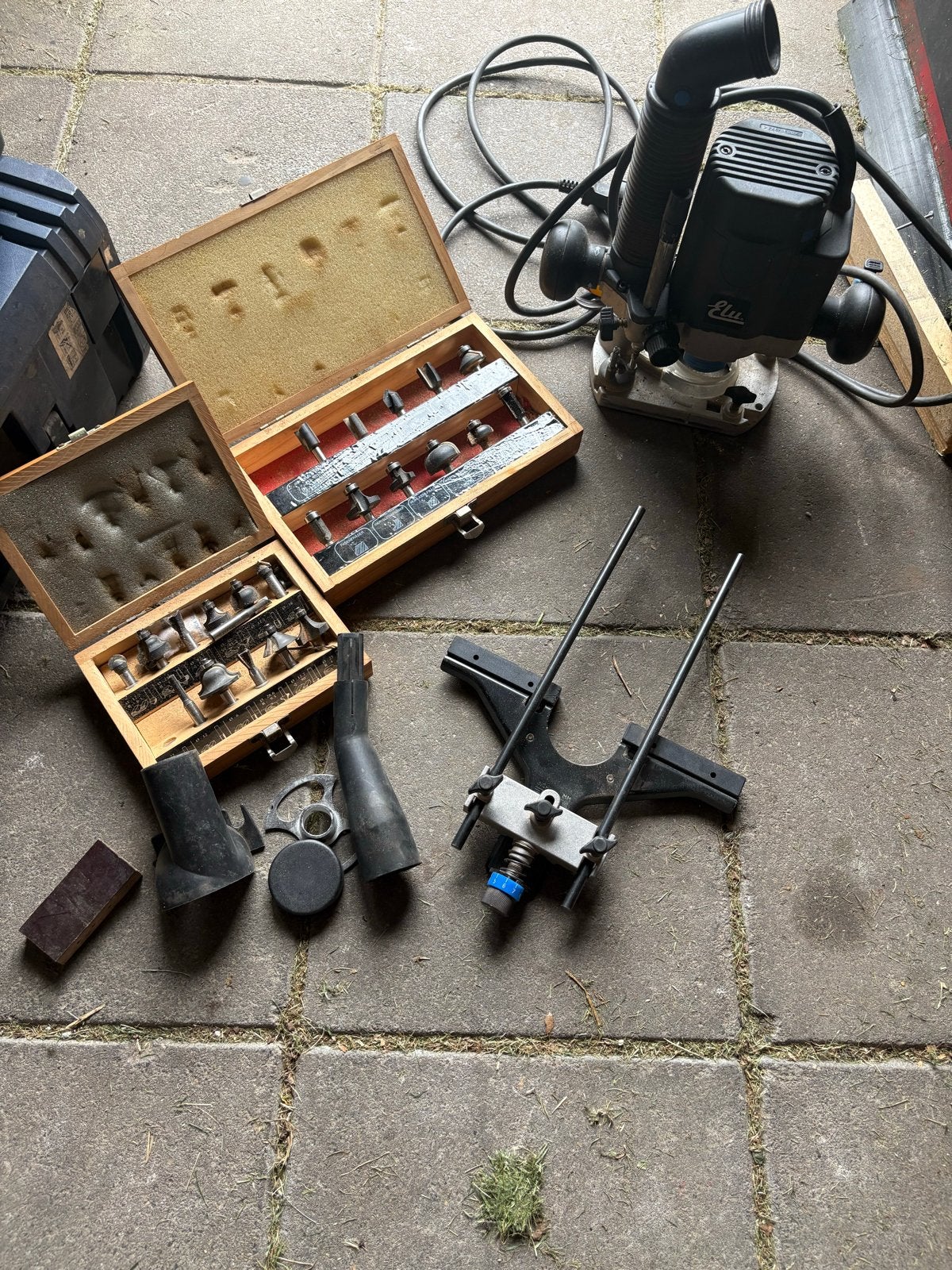 Elu Bovenfrees met accessoires, Doe-het-zelf en Verbouw, Ophalen, Zo goed als nieuw, Elektrisch, Bovenfrees