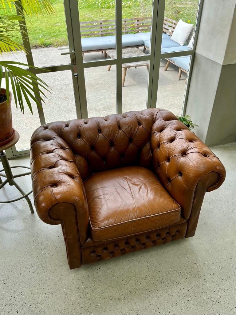 Chesterfield stoel, Huis en Inrichting, Ophalen, Gebruikt, 100 tot 125 cm, Leer, gecapitonneerd