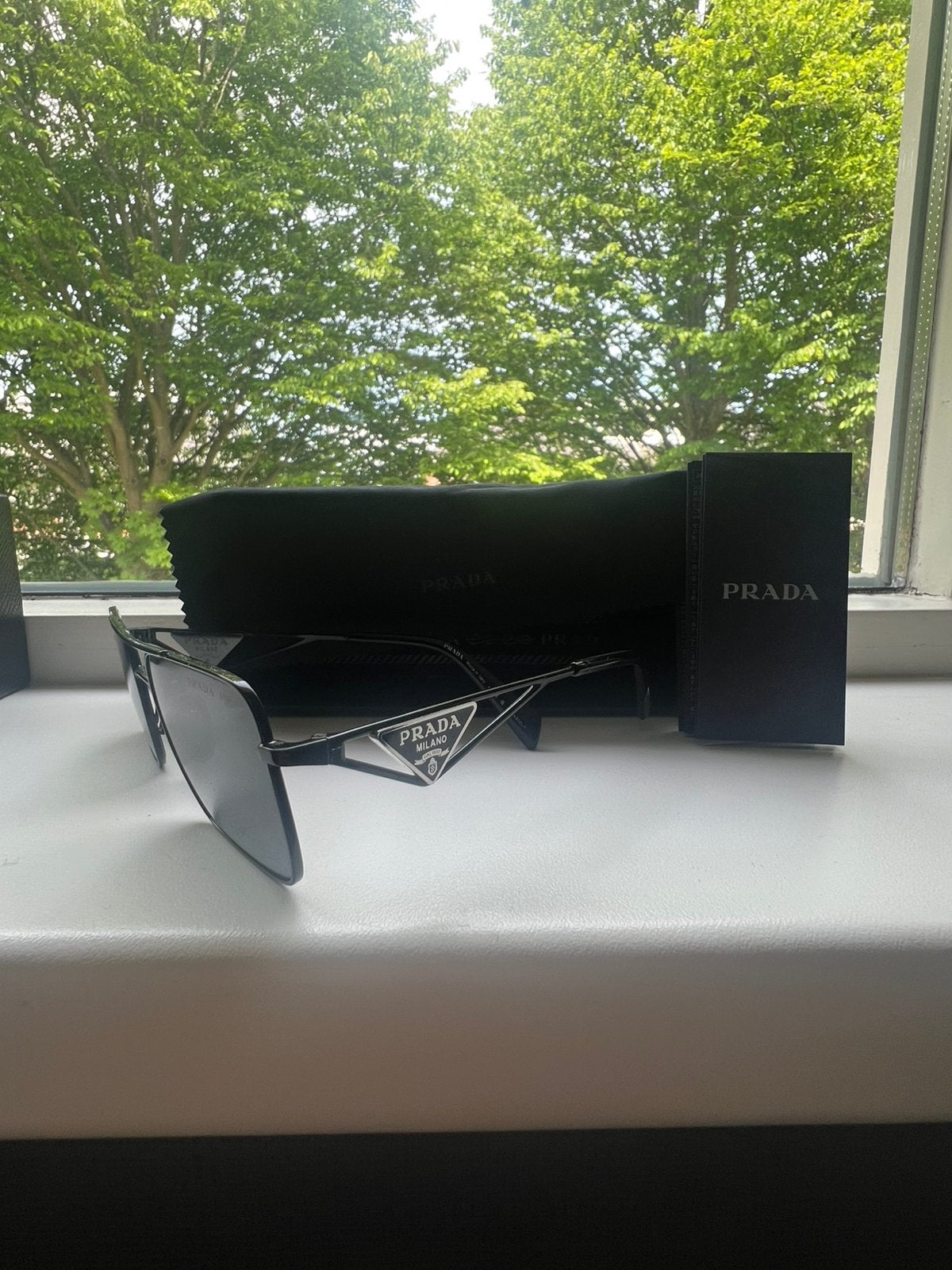Prada bril met koker, doekje en doos, Ophalen of Verzenden, Zo goed als nieuw, Zwart, Overige merken