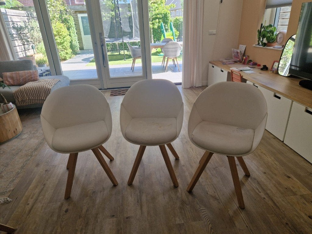 GRATIS 6x JaxxChoice eetkamerstoelen–eiken poten–opknappers, Ophalen, Gebruikt, Wit, Stof