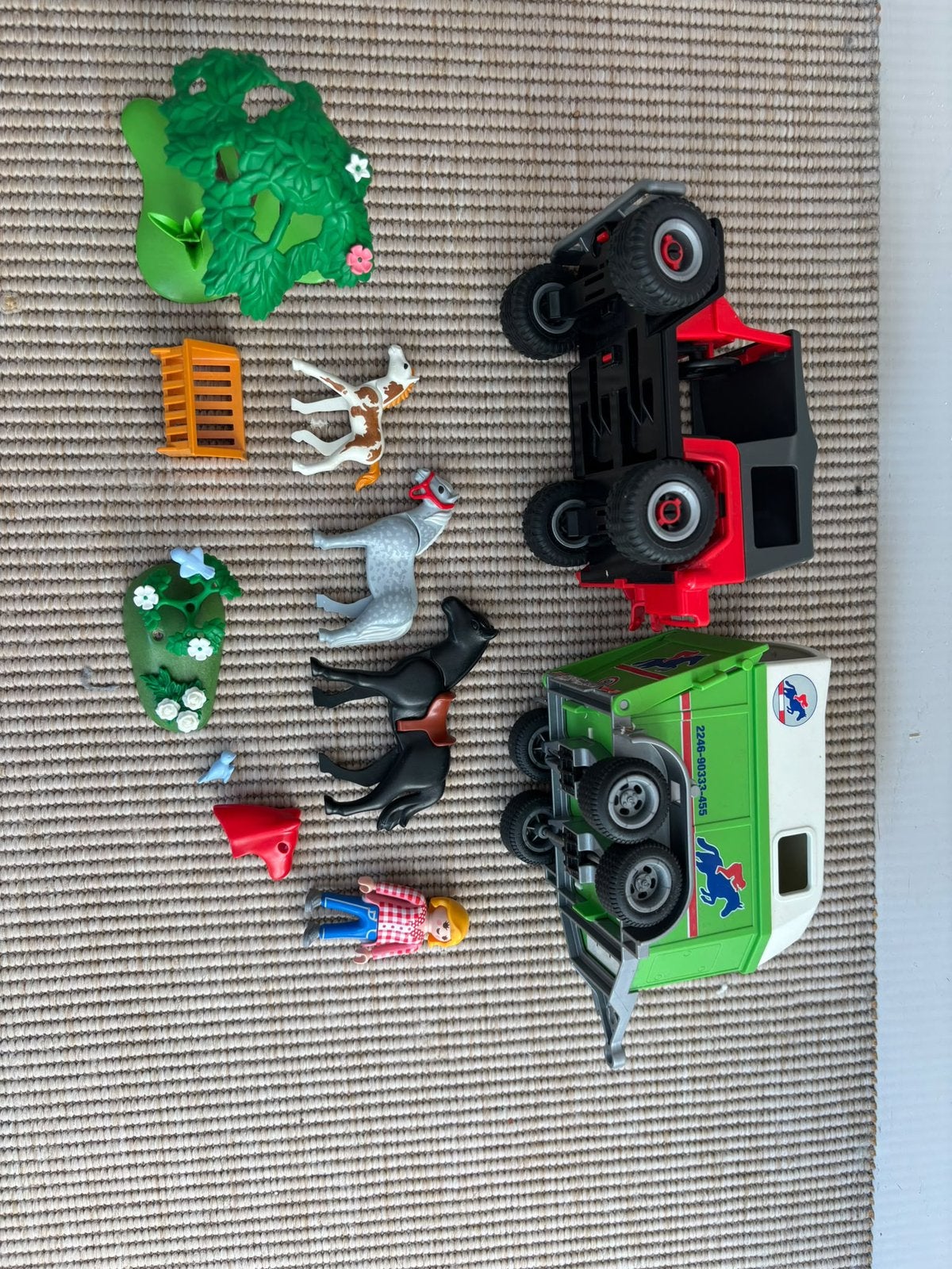 Playmobil paardentransport met jeep, trailer en 3 paarden, Ophalen of Verzenden, Gebruikt