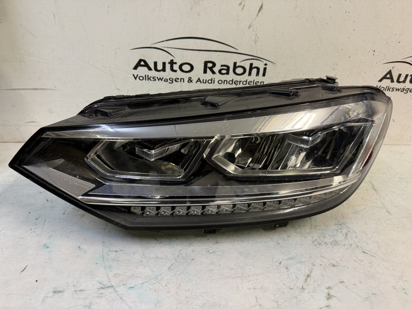 VW Touran 5T Led koplamp Links Voor 5TB941035B, Gebruikt, -, -, Ophalen of Verzenden