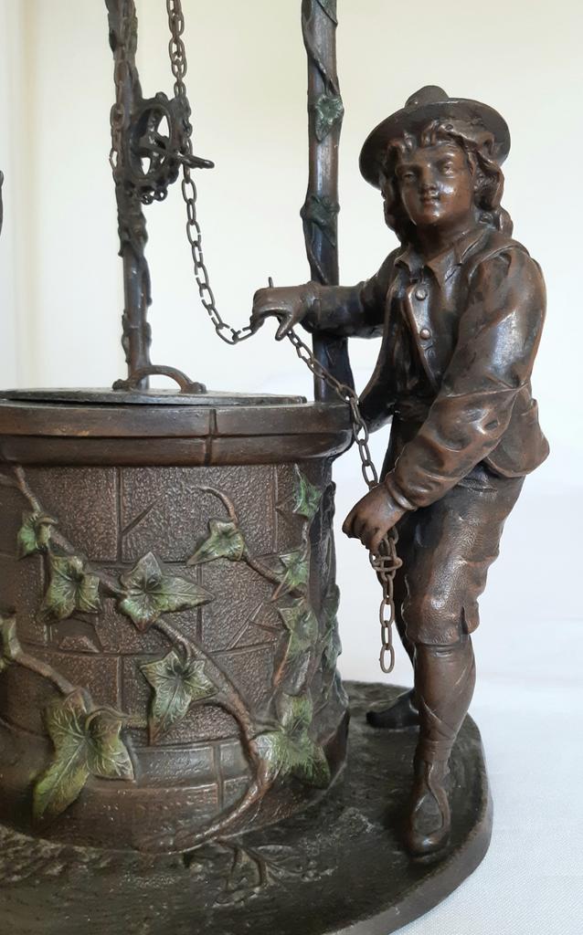 Antiek Bronzen beeld man bij waterput gesigneerd A. Duché, Antiek en Kunst, Antiek | Koper en Brons, Ophalen of Verzenden