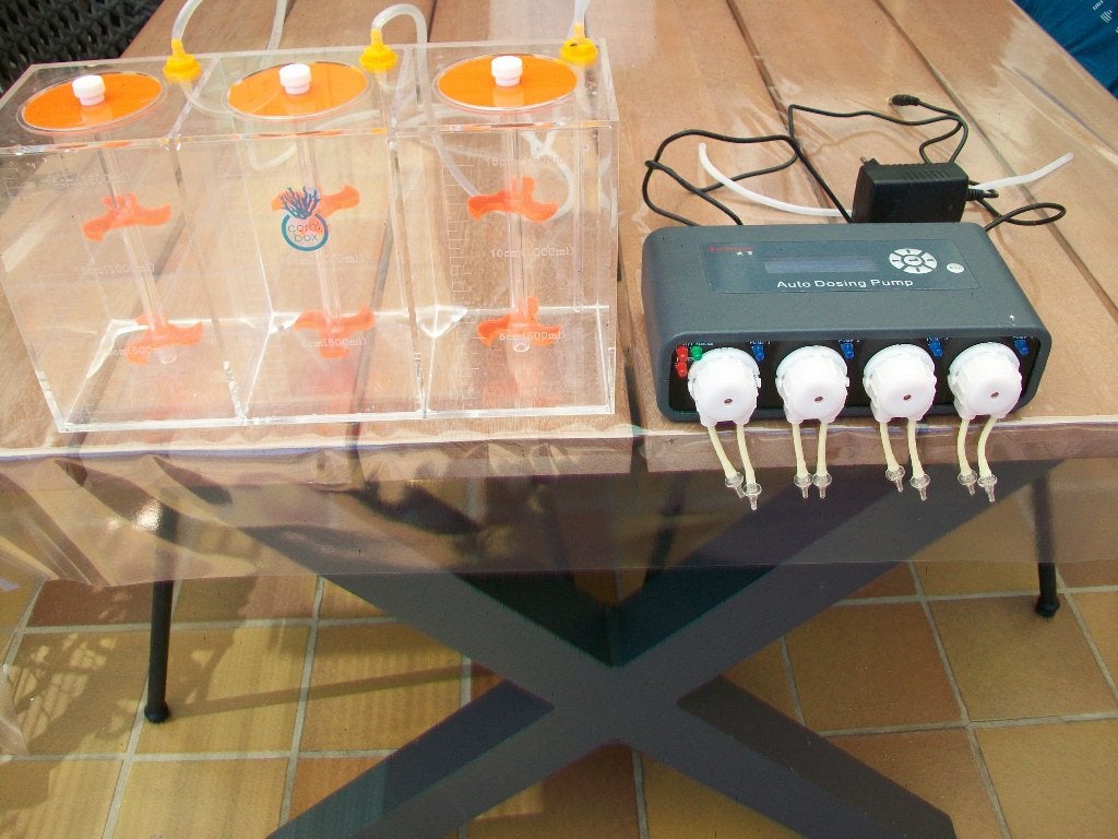 Jebao Auto Dosing Pump – 4 kanaals + Coral Box Liquid fluid, Ophalen of Verzenden, Zo goed als nieuw, Overige typen, Overige merken