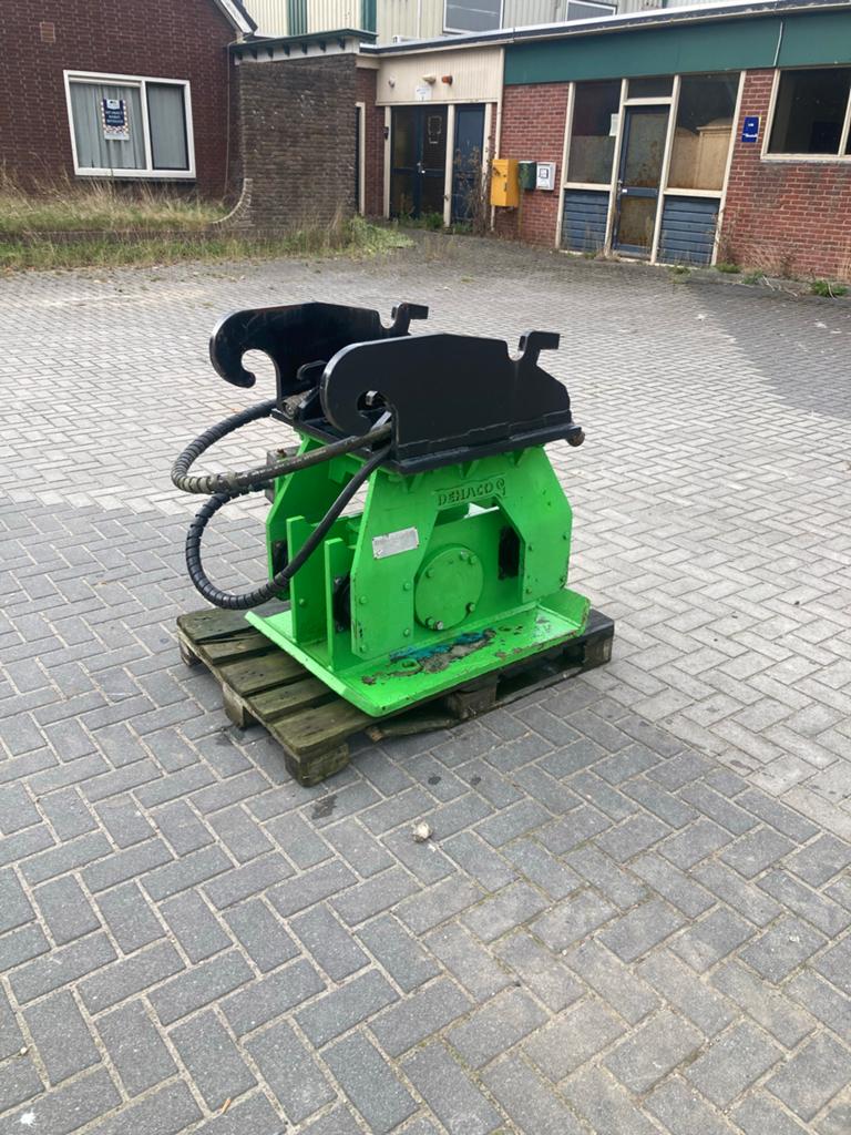 Dehaco trilblok voor graafmachine cw10/cw30, Ophalen
