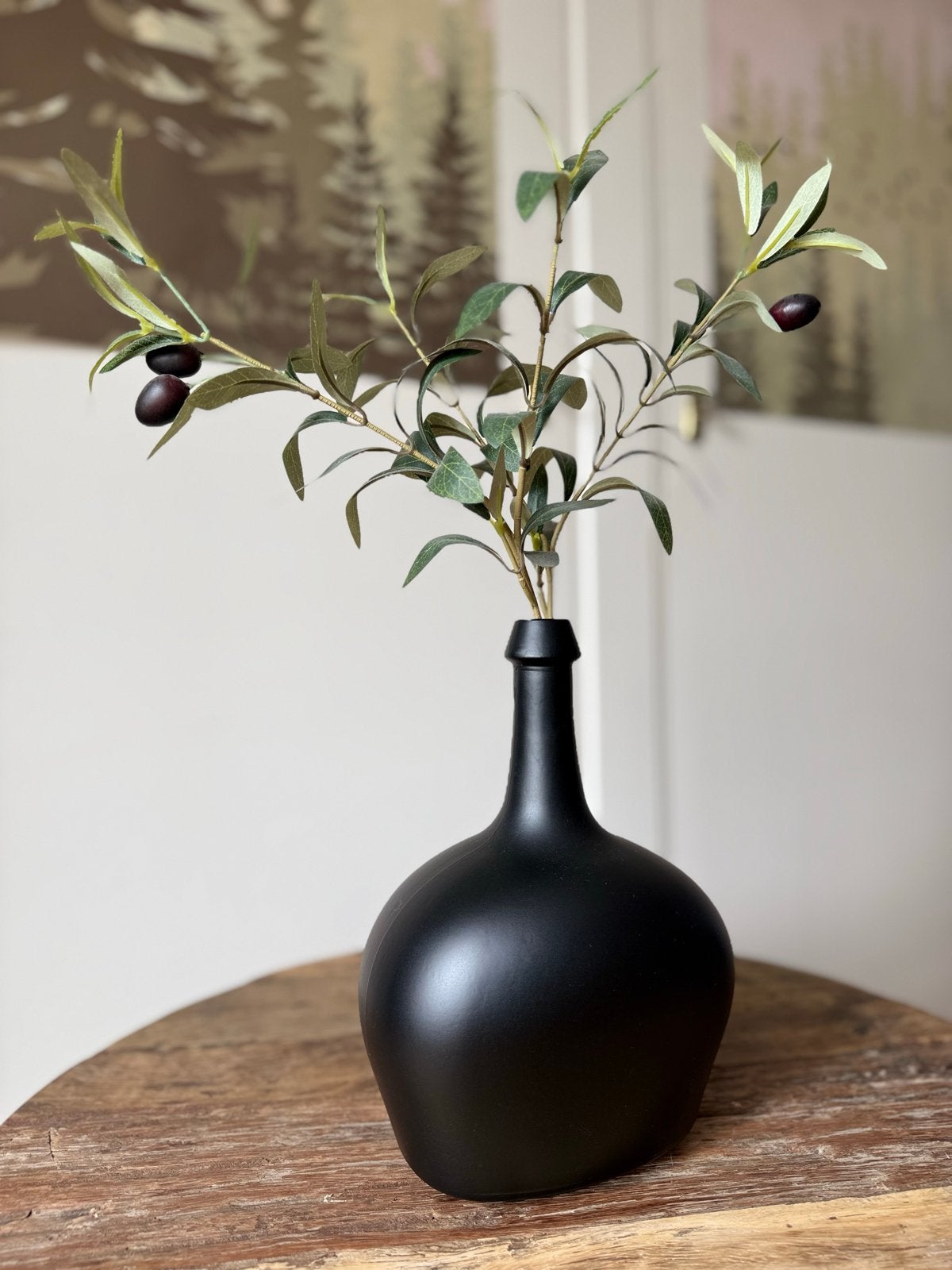 Colmore by Diga design vaas met kunst olijftakken, Ophalen, Overige materialen, Zwart, Inclusief decoratie