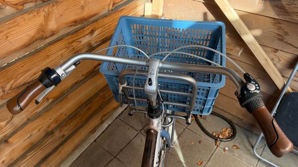 Gazelle worker fiets met mand 28 inch, Ophalen, Gebruikt, Versnellingen, Gazelle