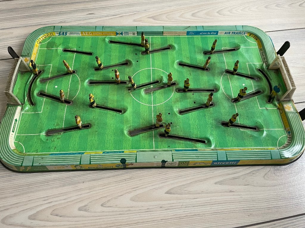 Vintage blikken voetbalspel Europa Cup jr '60 Omega reclame, Ophalen