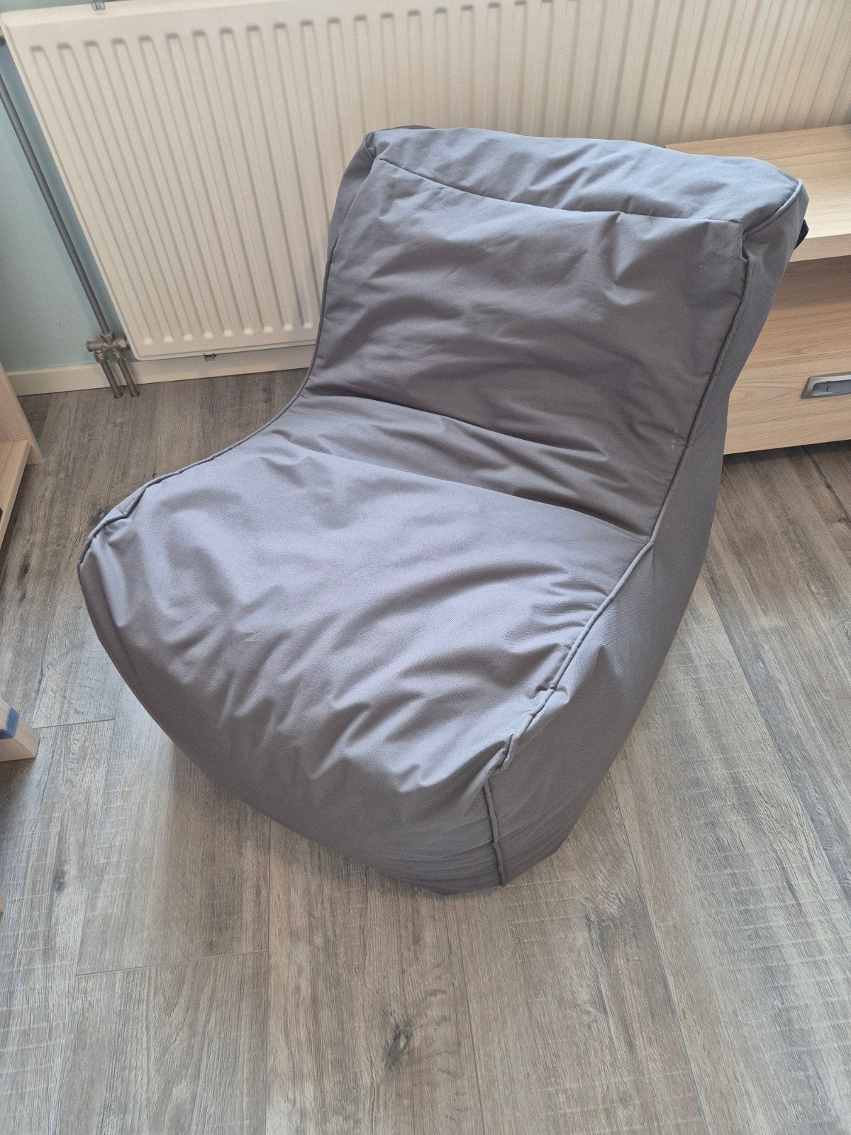 Grijze zitzakstoel - Comfortabel en stijlvol, Huis en Inrichting, Ophalen, Zo goed als nieuw, Grijs, Zitzakstoel