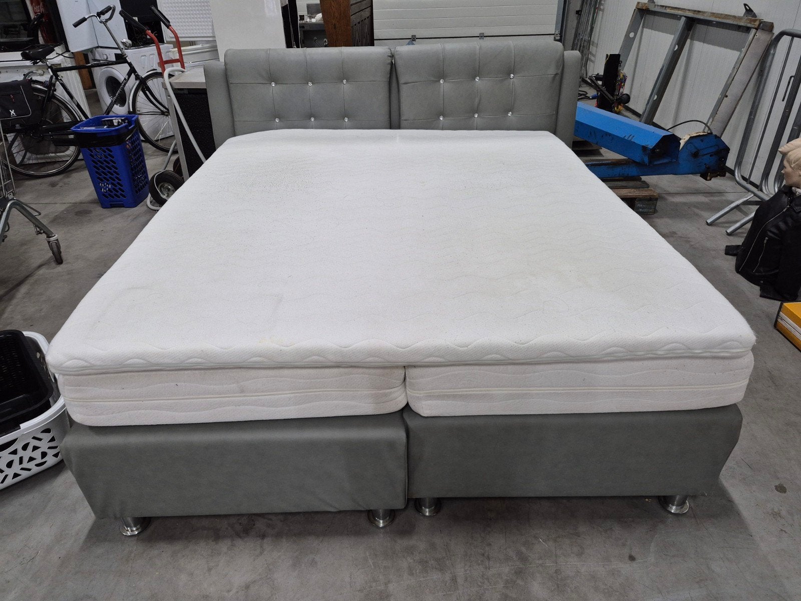 Boxspring 200x180, Ophalen, Tweepersoons, Zo goed als nieuw, 180 cm