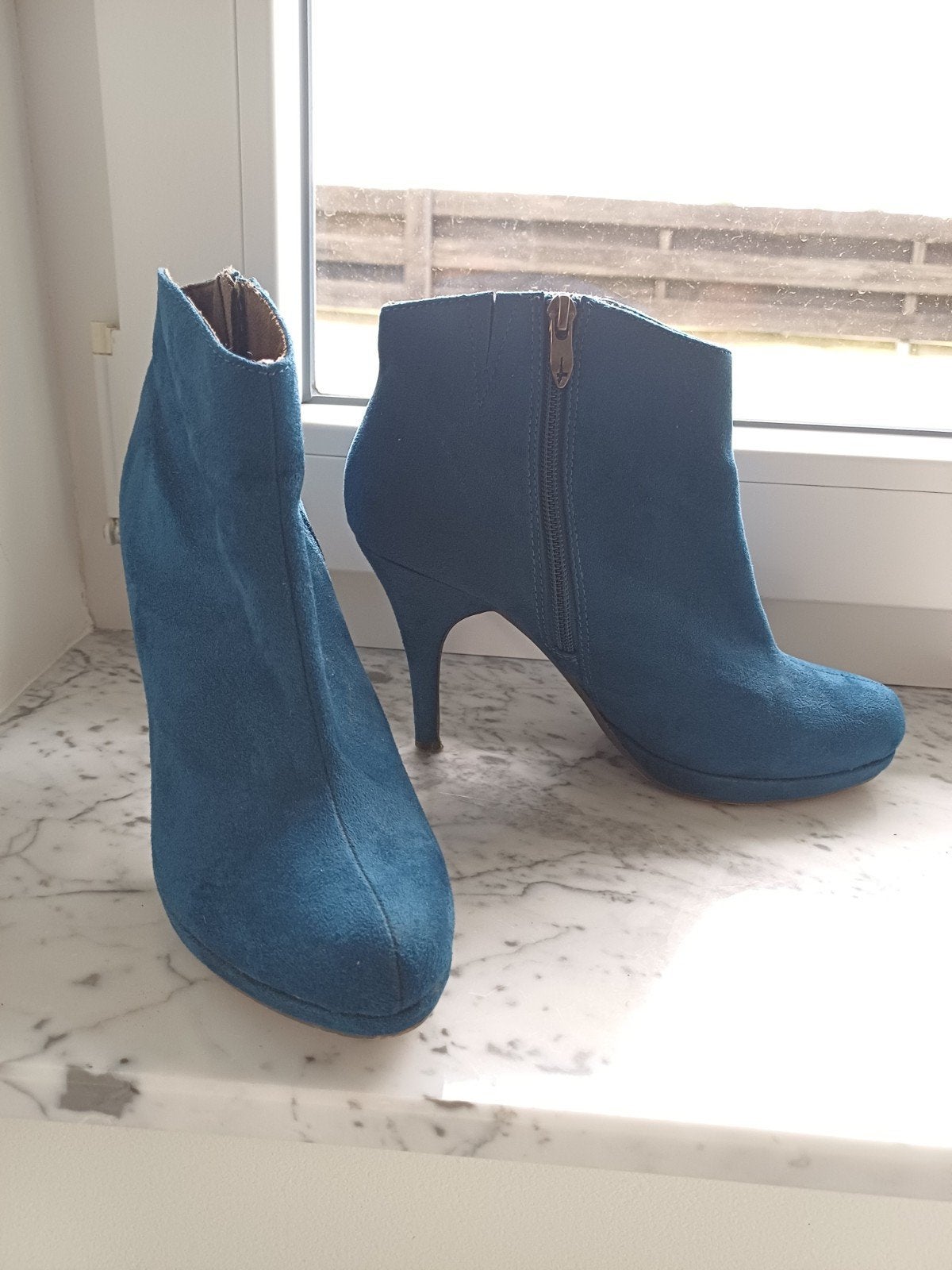 Tamaris laarsjes maat 39, Tamaris, Blauw, Lage of Enkellaarzen, Ophalen of Verzenden