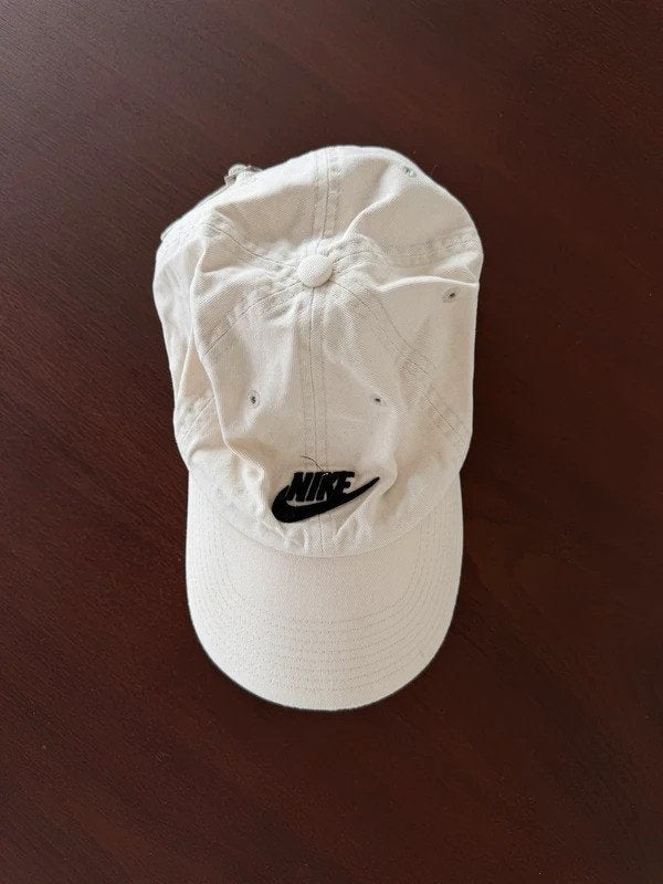 Nike pet crème, Kleding | Dames, Ophalen of Verzenden, Zo goed als nieuw, One size fits all, Pet