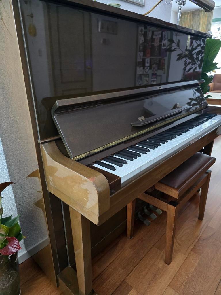 Hoge piano met kruk en lamp, Ophalen of Verzenden