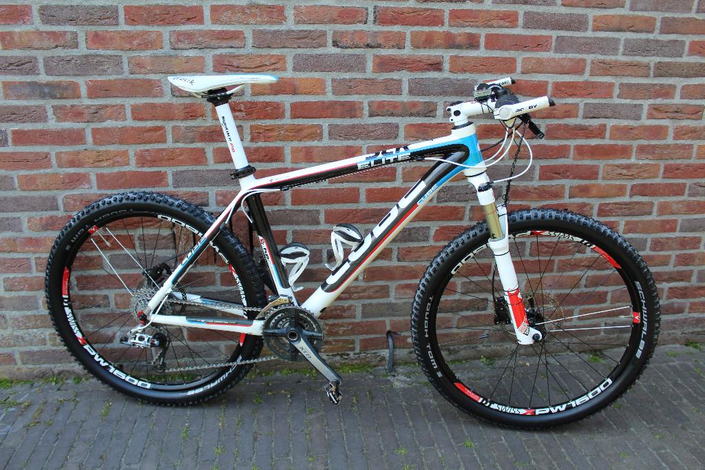 Zeer Nette Cube Elite SCR, Hardtail, 45 tot 49 cm, Zo goed als nieuw, Schijfrem