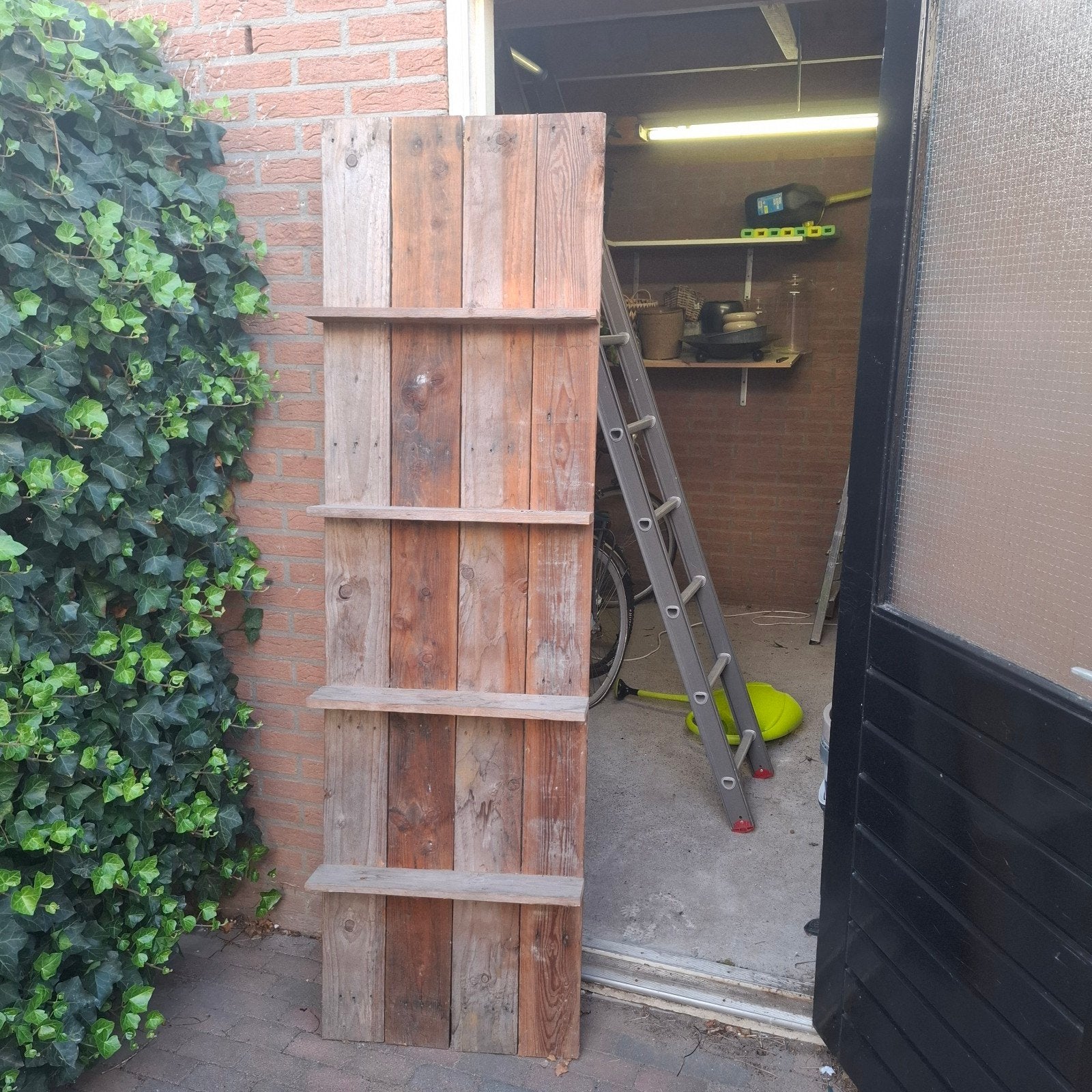 Handgemaakte houten hoekplank/wanddecoratie, Ophalen, Gebruikt