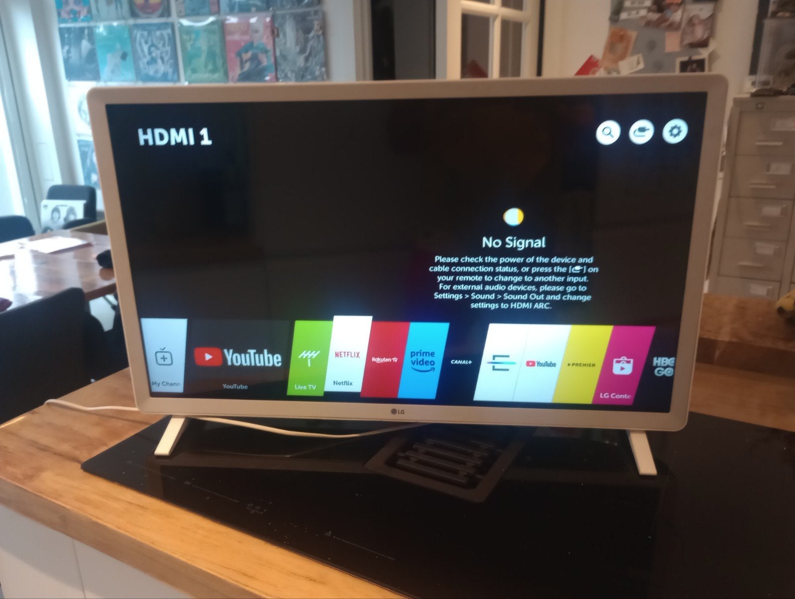 LG Smart TV 24 inch - 84 cms, LED, 50 Hz, HD Ready (720p), Ophalen of Verzenden