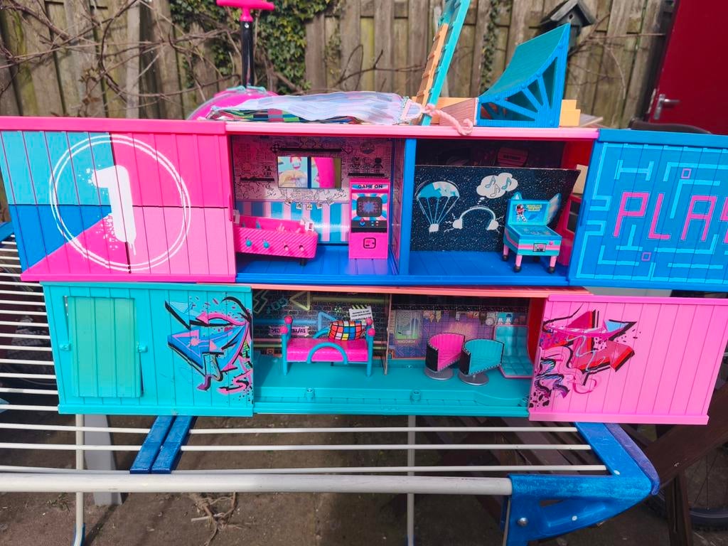 Grote partij LOL Surprise,huis, koffer,poppen en accessoires, Ophalen of Verzenden, Gebruikt, Jongen of Meisje