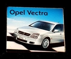 Opel Vectra pin- blauw-grijs, Verzamelen, Verzenden, Nieuw, Transport, Speldje of Pin