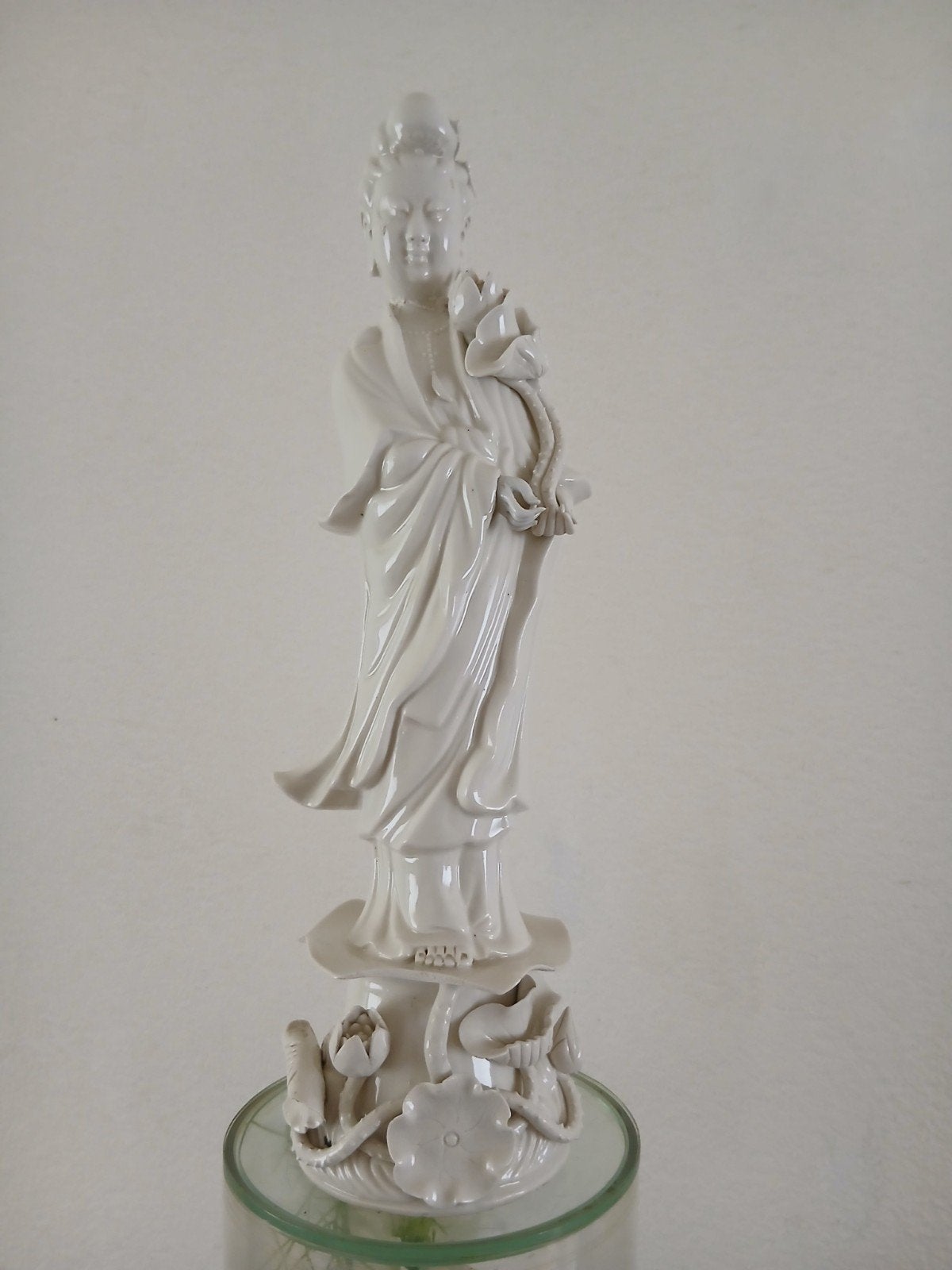 Chinees porselein beeld Quan Yin Kwan Yin met schade, Ophalen of Verzenden