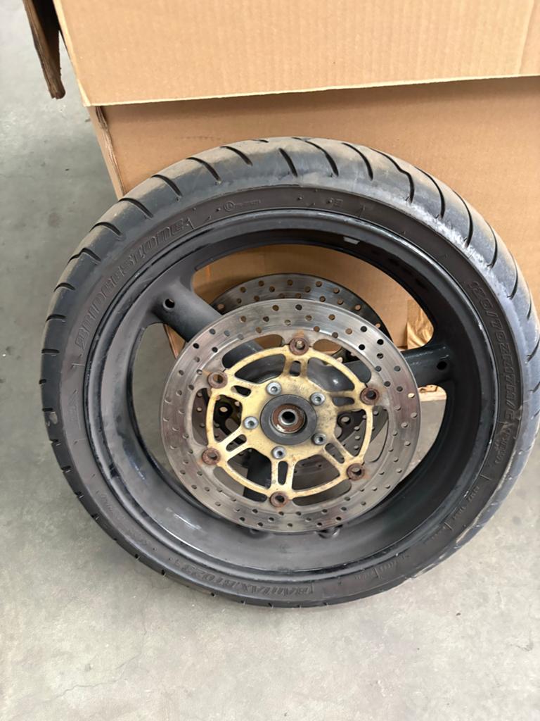 Suzuki GSX750 2002 Velgen (voor en achter), Motoren, Onderdelen | Suzuki, Ophalen, Gebruikt