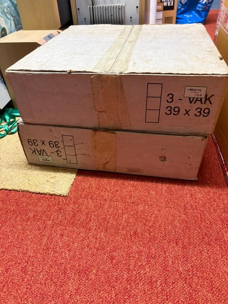 vitrine kubus 2 sets 39cmx39xm, Ophalen, 50 tot 100 cm, Minder dan 100 cm, 25 tot 50 cm