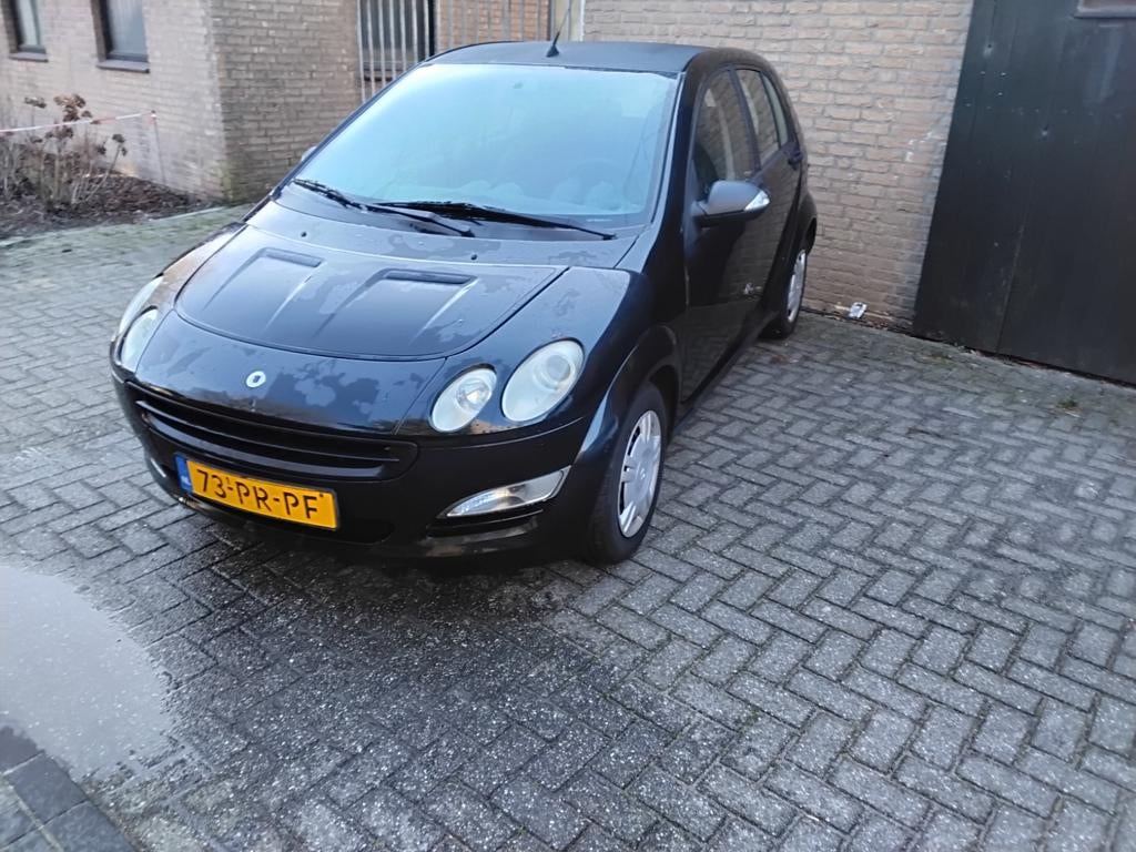 Smart ForFour 1.1 2004 Zwart, Auto's, Voorwielaandrijving, Stof, Zwart, Origineel Nederlands