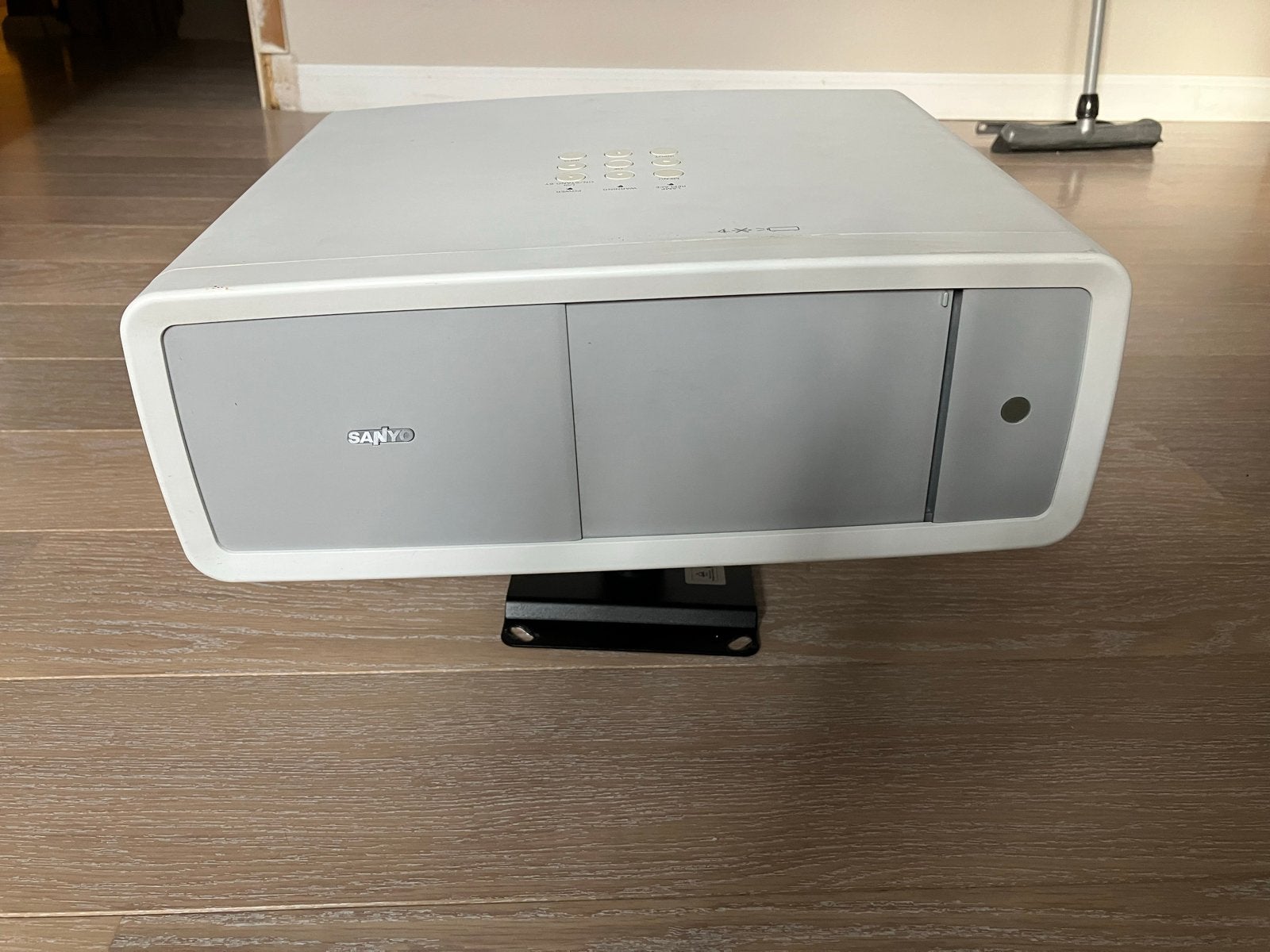 Sanyo PLV-Z700 LCD Projector - Full HD Thuisbioscoop, Audio, Tv en Foto, Beamers, Ophalen of Verzenden, Gebruikt, LCD, Full HD (1080)