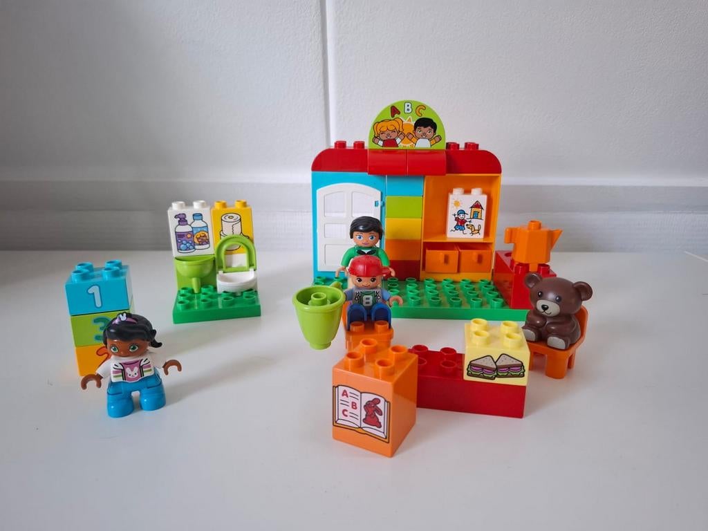 LEGO Duplo School Kinderdagverblijf kleuterklas 10833, Kinderen en Baby's, Speelgoed | Duplo en Lego, Ophalen of Verzenden, Zo goed als nieuw