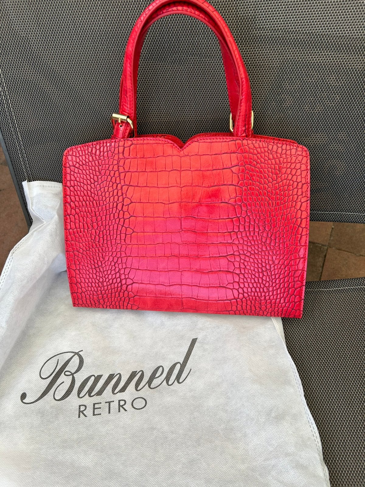 Retro roodleren handtas extra schouderriem van Banned Retro, Ophalen of Verzenden, Zo goed als nieuw, Rood, Handtas