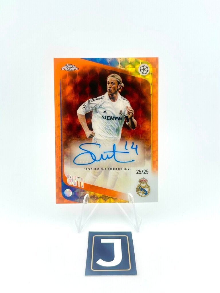 Guti /25 autograph Orange Geometric Topps Chrome Real Madrid, Ophalen of Verzenden, Zo goed als nieuw, Plaatje